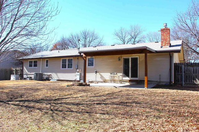 828 DeHoff, Manhattan, KS 66502
