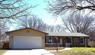 828 DeHoff, Manhattan, KS 66502