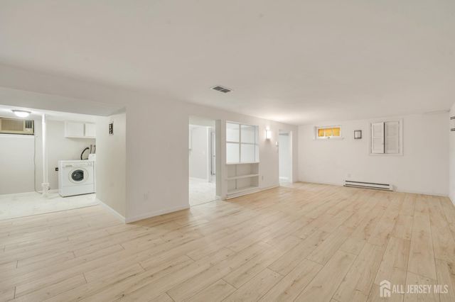 254 E GEORGE Place, Iselin, NJ 08830