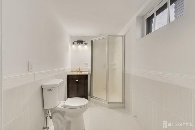 254 E GEORGE Place, Iselin, NJ 08830