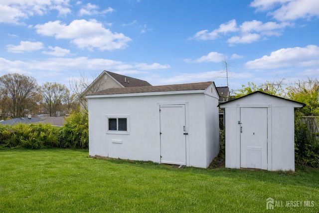 254 E GEORGE Place, Iselin, NJ 08830