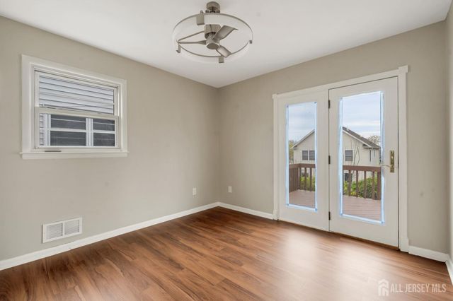 254 E GEORGE Place, Iselin, NJ 08830