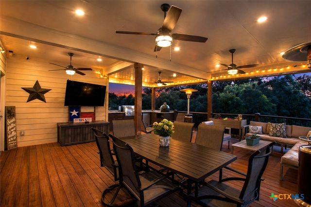 741 Wiltshire Drive, Hutto, TX 78634