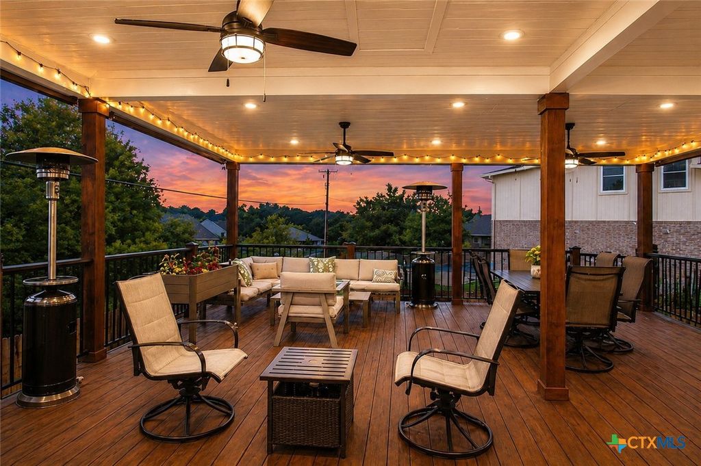 741 Wiltshire Drive, Hutto, TX 78634