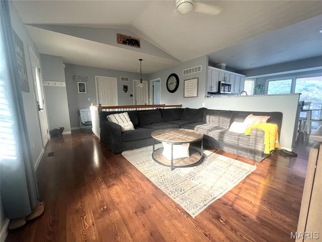 428 Crestview Drive, Union, MO 63084