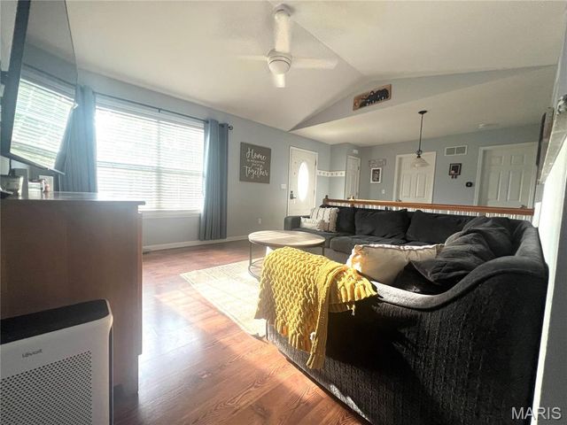 428 Crestview Drive, Union, MO 63084