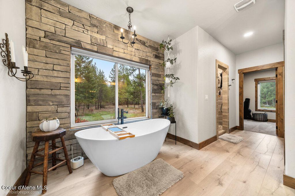 29131 N Hindman Street, Athol, ID 83801 photo 18