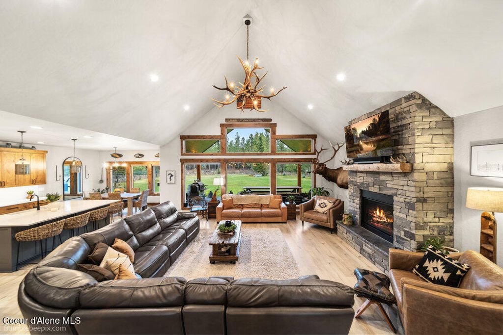 29131 N Hindman Street, Athol, ID 83801 photo 5