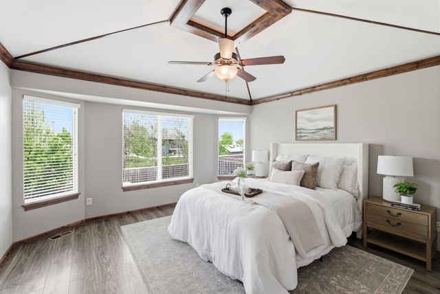 2739 N Woodridge Ct, Wichita, KS 67226