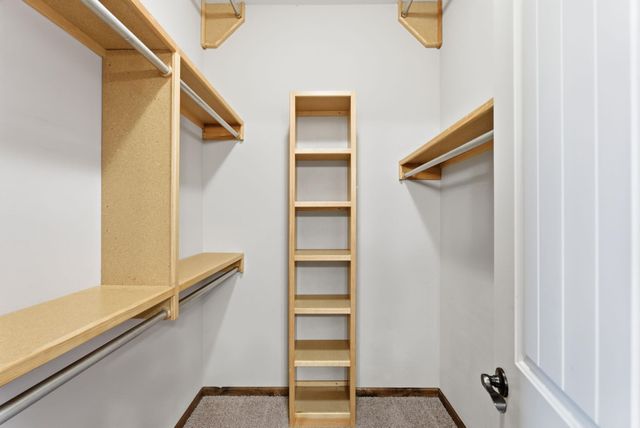 2739 N Woodridge Ct, Wichita, KS 67226