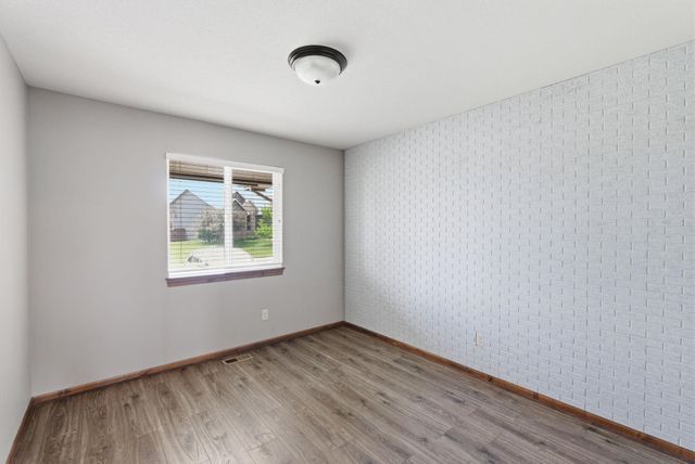 2739 N Woodridge Ct, Wichita, KS 67226