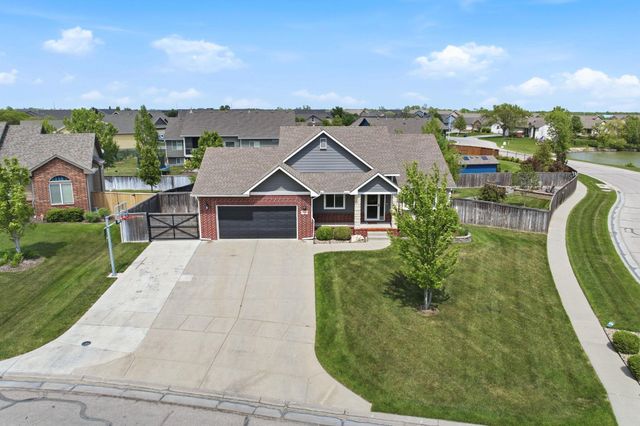 2739 N Woodridge Ct, Wichita, KS 67226