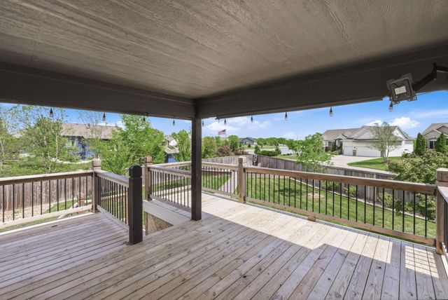 2739 N Woodridge Ct, Wichita, KS 67226