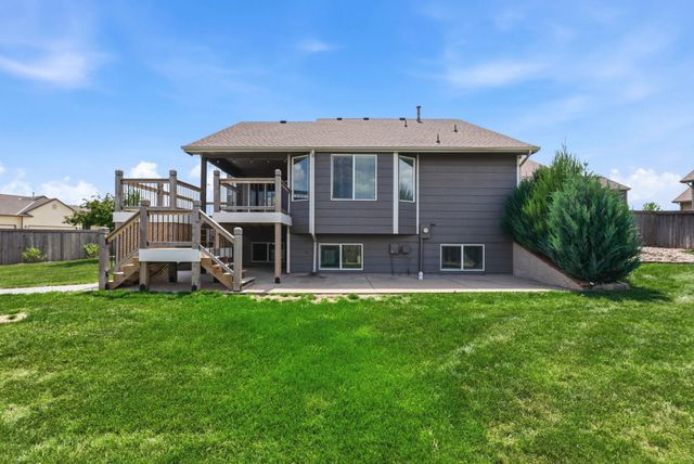 2739 N Woodridge Ct, Wichita, KS 67226