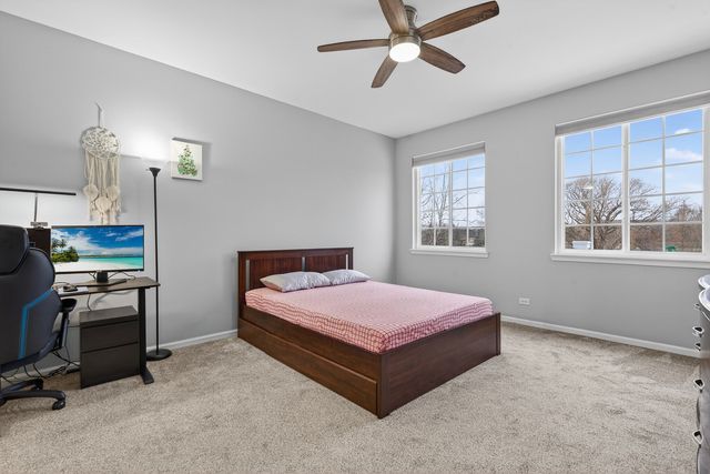 1034 Orchard Pond Court, Lake Zurich, IL 60047