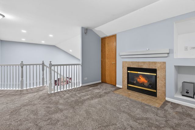 1034 Orchard Pond Court, Lake Zurich, IL 60047