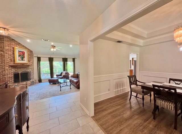 203 E 11th ST, Elgin, TX 78621