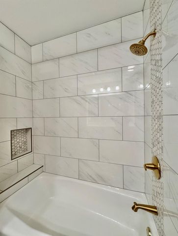 203 E 11th ST, Elgin, TX 78621