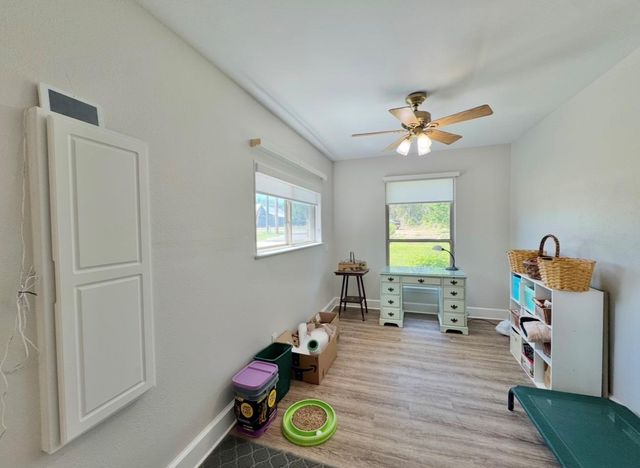 203 E 11th ST, Elgin, TX 78621