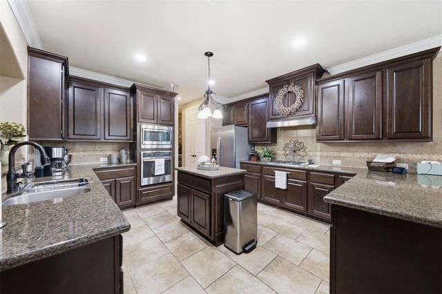 3926 Crystal Cascade Lane, Richmond, TX 77406