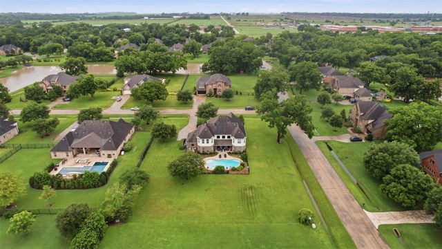 3926 Crystal Cascade Lane, Richmond, TX 77406