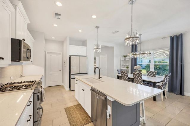 12923 SEASONG TERRACE, Bradenton, FL 34211