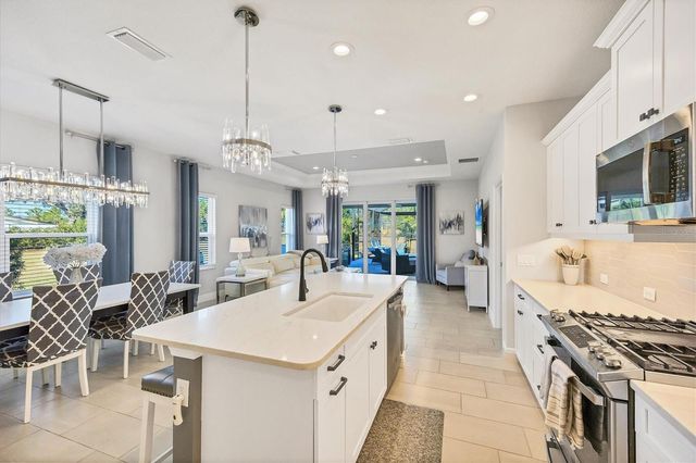 12923 SEASONG TERRACE, Bradenton, FL 34211