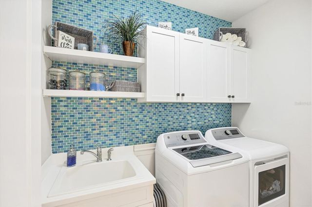 12923 SEASONG TERRACE, Bradenton, FL 34211