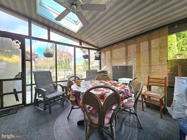 243 LINDEN LN, Riegelsville, PA 18077