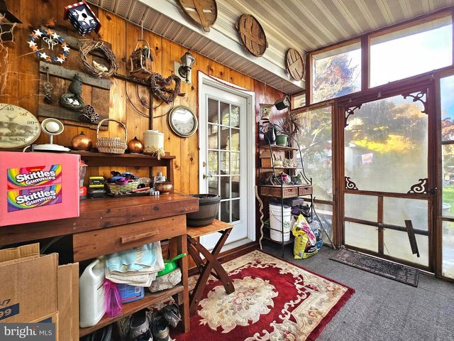 243 LINDEN LN, Riegelsville, PA 18077