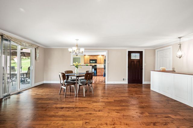 5 JACQUELINE DR, West Chester, PA 19382