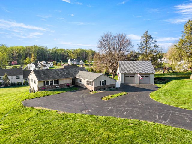 5 JACQUELINE DR, West Chester, PA 19382