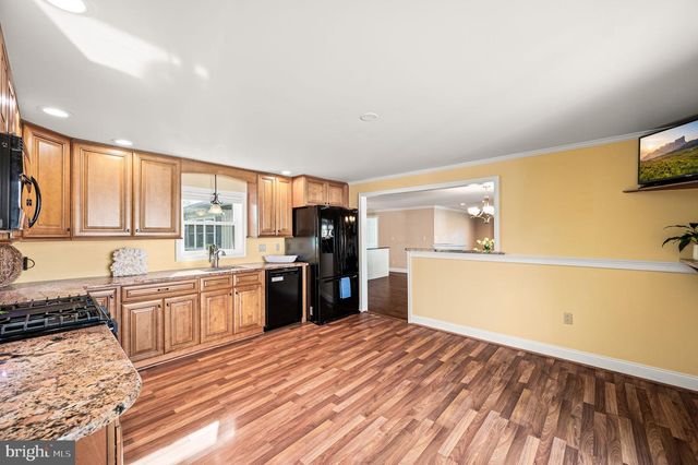 5 JACQUELINE DR, West Chester, PA 19382