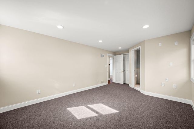 5 JACQUELINE DR, West Chester, PA 19382