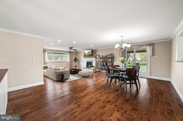 5 JACQUELINE DR, West Chester, PA 19382