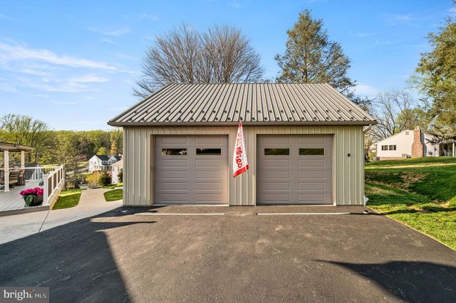 5 JACQUELINE DR, West Chester, PA 19382
