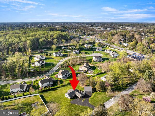 5 JACQUELINE DR, West Chester, PA 19382