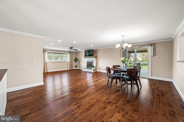 5 JACQUELINE DR, West Chester, PA 19382