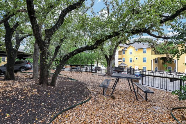 7323 Snowden Rd Apt 3302, San Antonio, TX 78240