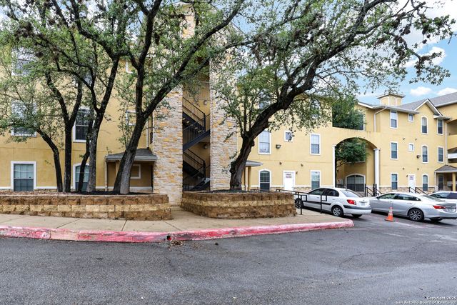 7323 Snowden Rd Apt 3302, San Antonio, TX 78240