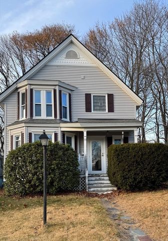 93 Cross St, Gardner, MA 01440