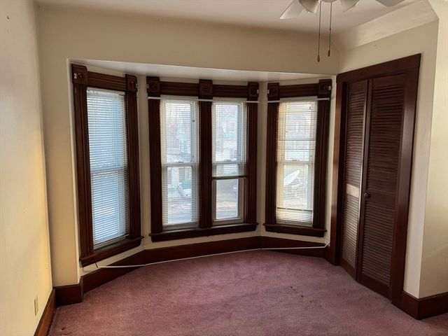 93 Cross St, Gardner, MA 01440