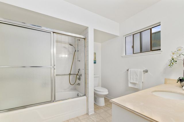 1125 Singingwood Ct 1, Walnut Creek, CA 94595