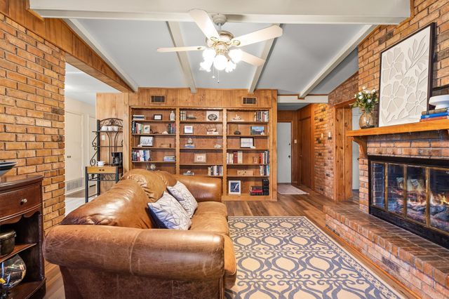 9551 E Lake Highlands Drive, Dallas, TX 75218