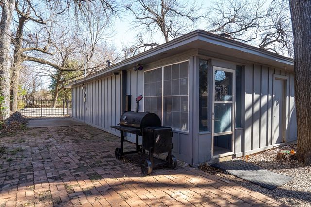 9551 E Lake Highlands Drive, Dallas, TX 75218