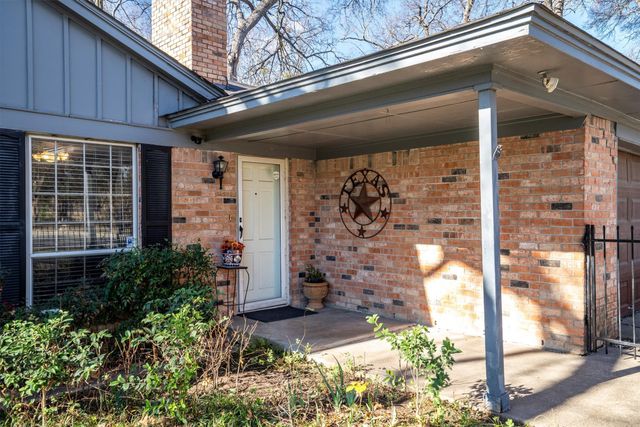 9551 E Lake Highlands Drive, Dallas, TX 75218