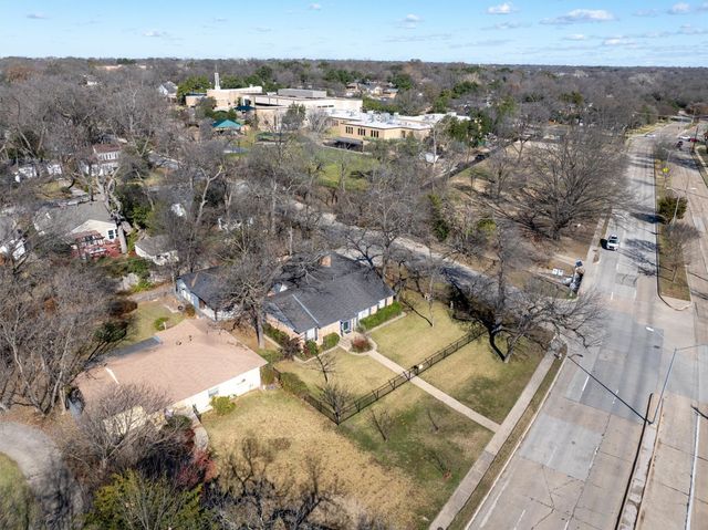 9551 E Lake Highlands Drive, Dallas, TX 75218