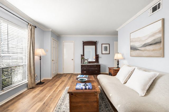 9551 E Lake Highlands Drive, Dallas, TX 75218