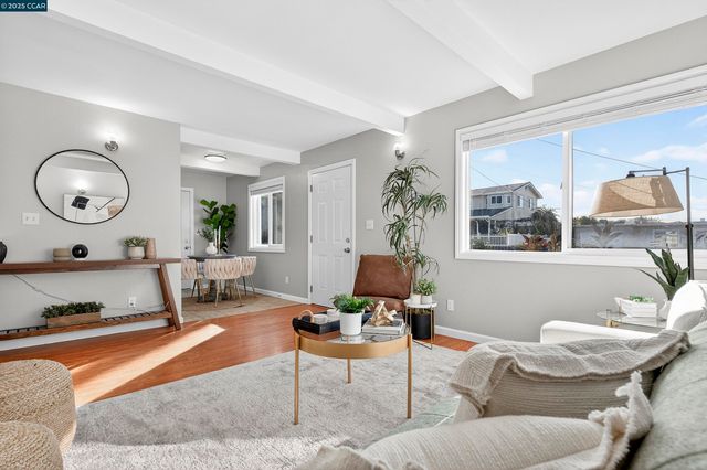 239 Jennifer Dr, San Pablo, CA 94806