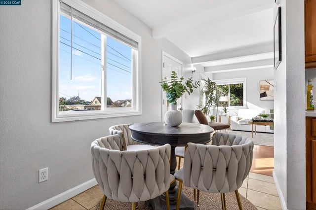 239 Jennifer Dr, San Pablo, CA 94806